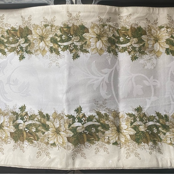 Christmas Elegant Winter White Poinsettia Dinner Table Runner 13x120 inches NEW - Picture 3 of 11